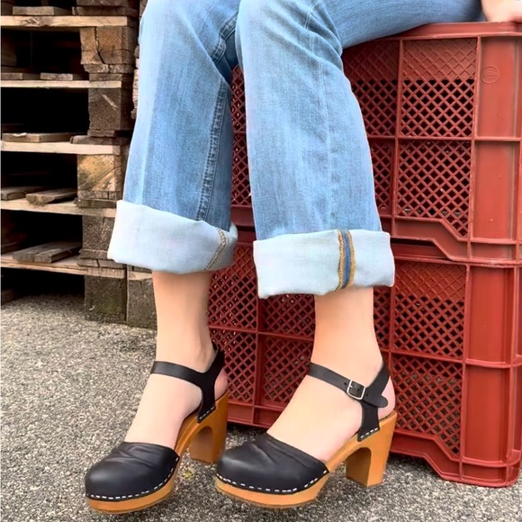 Free People Swedish Hasbeens Wrinkled Black Sandal Best Style🌈 ♥️ - Picture 7 of 10